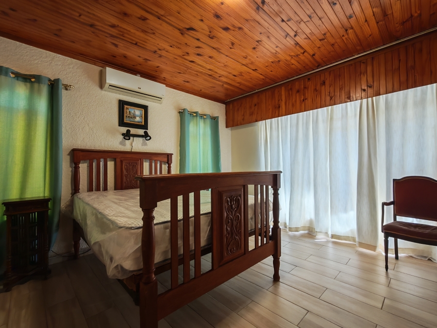 5 Bedroom Property for Sale in Kannoniers Park North West